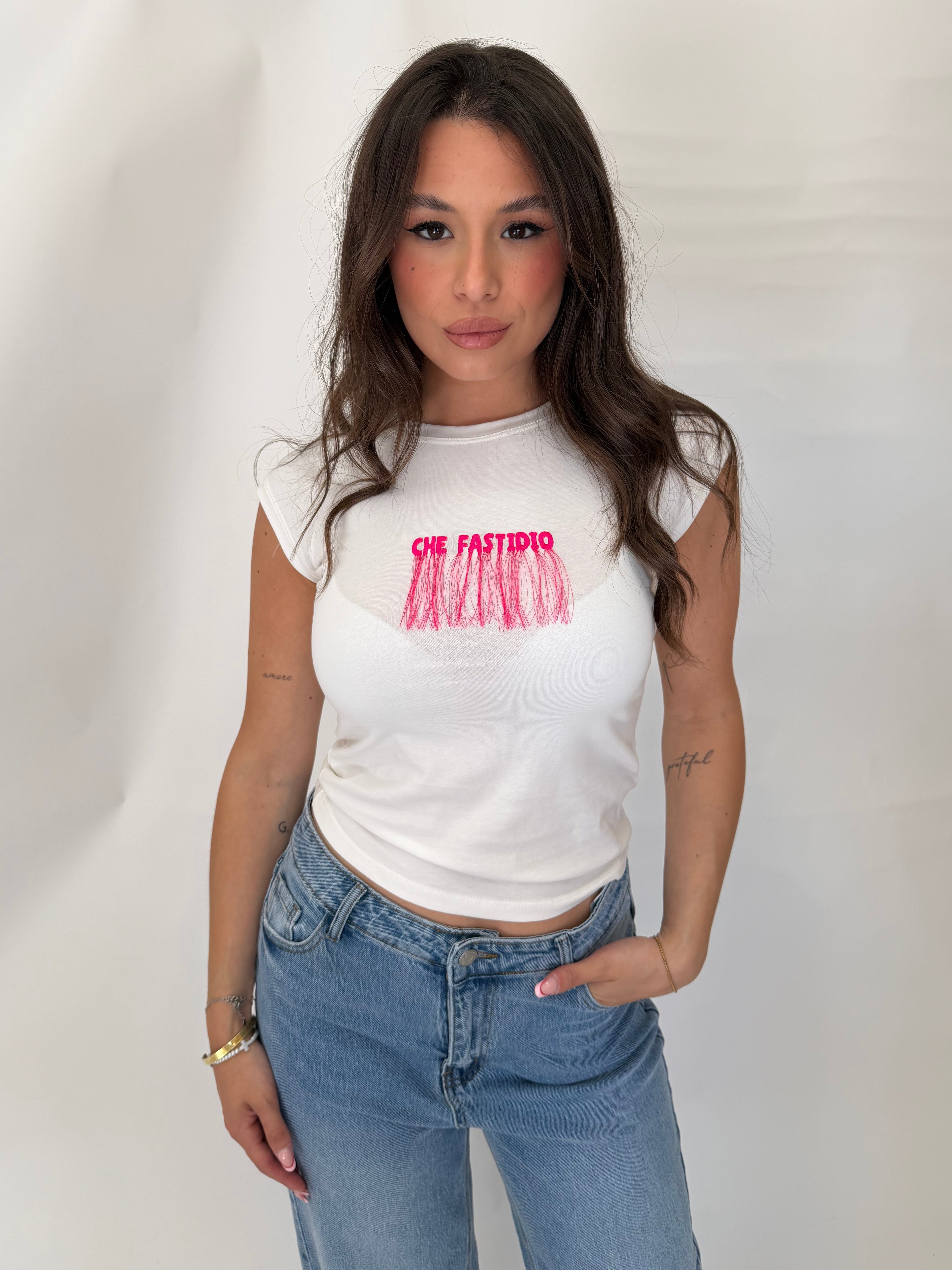 T shirt “che fastidio” by Lumina