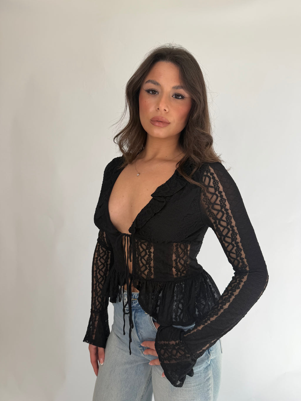 Maglia con laccetti in pizzo