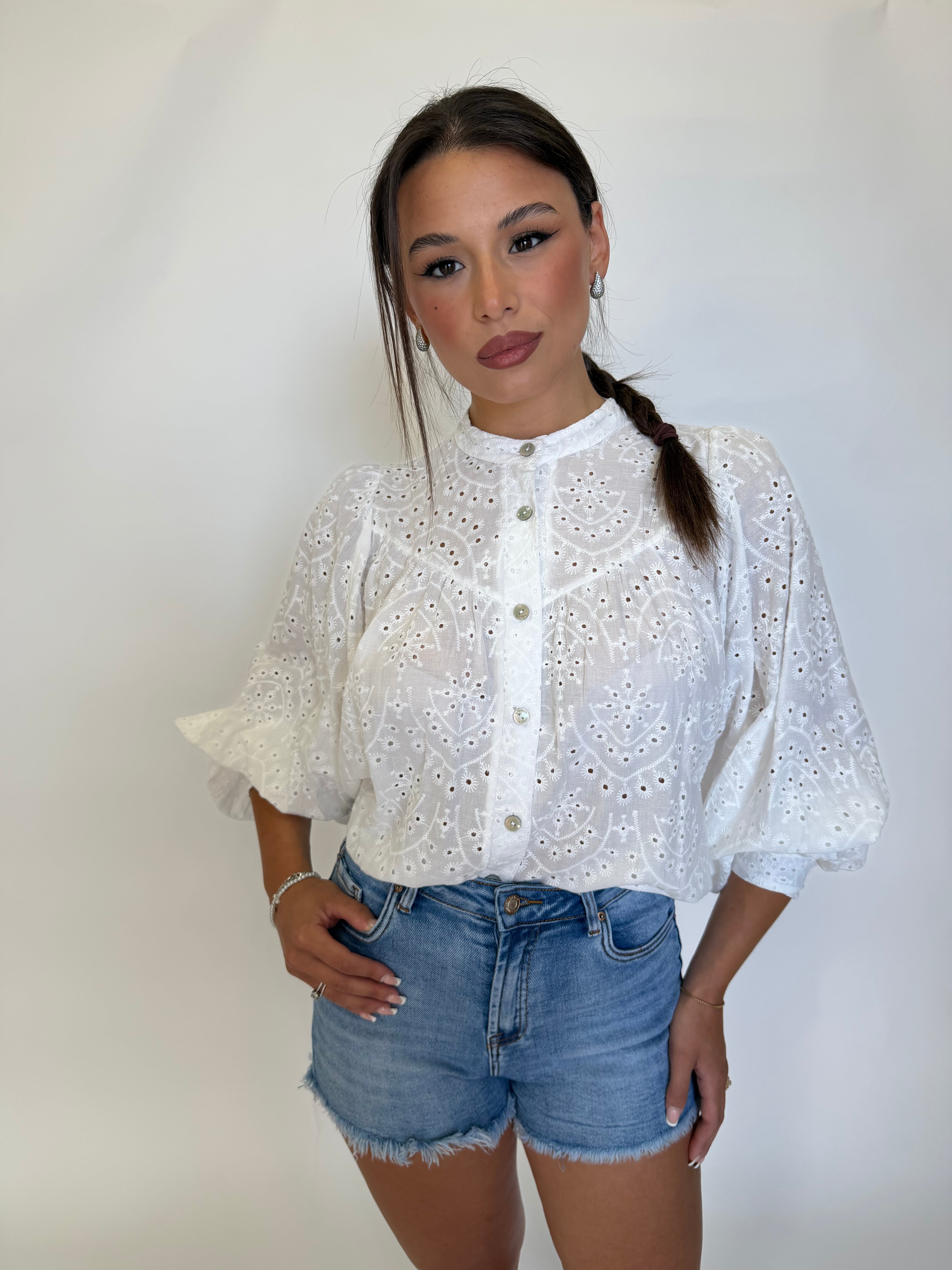 Camicia ricamata in cotone