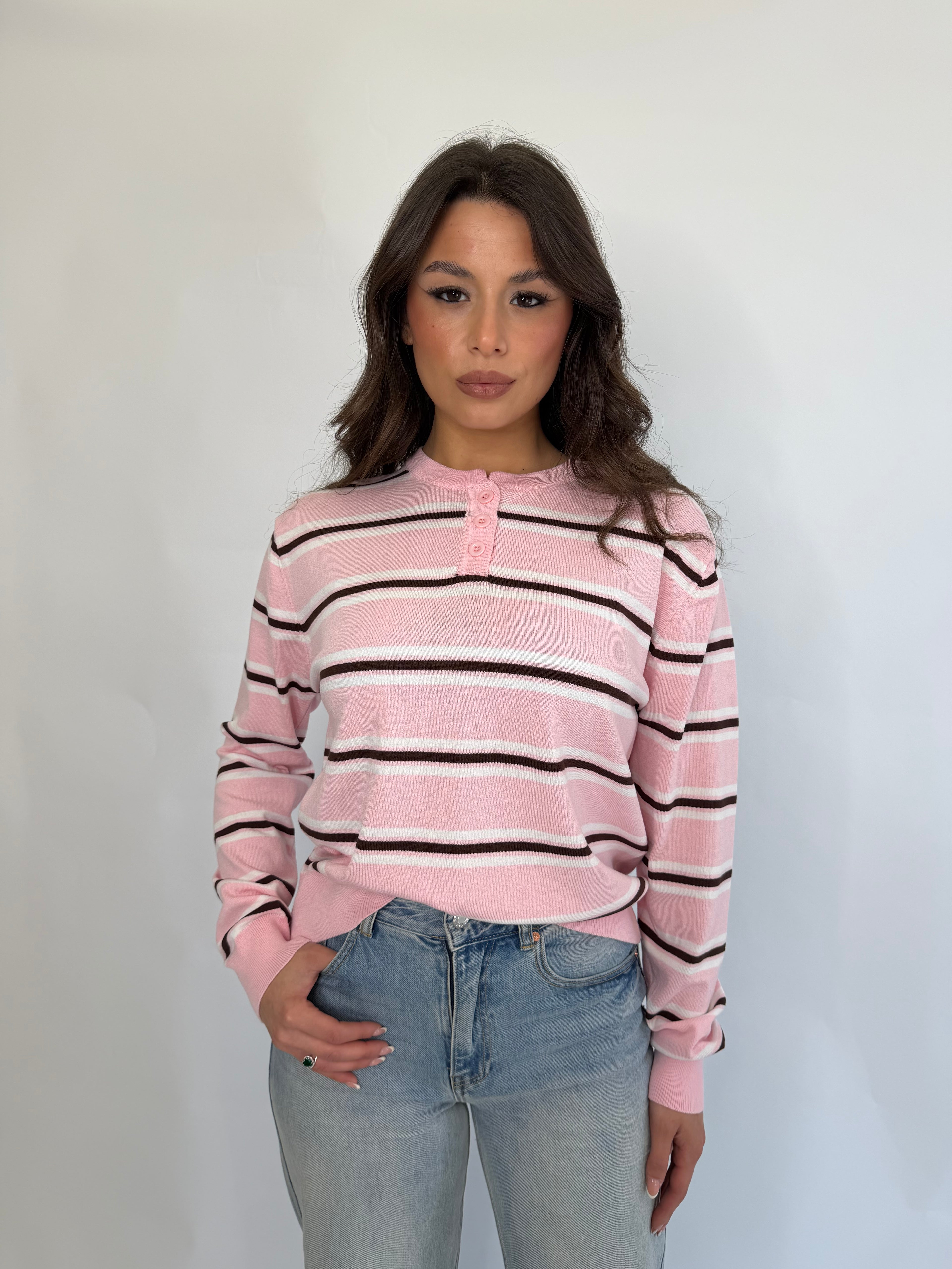 Maglia a righe con bottoni