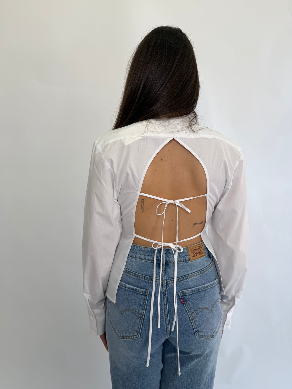 Camicia Valentina stretta in vita
