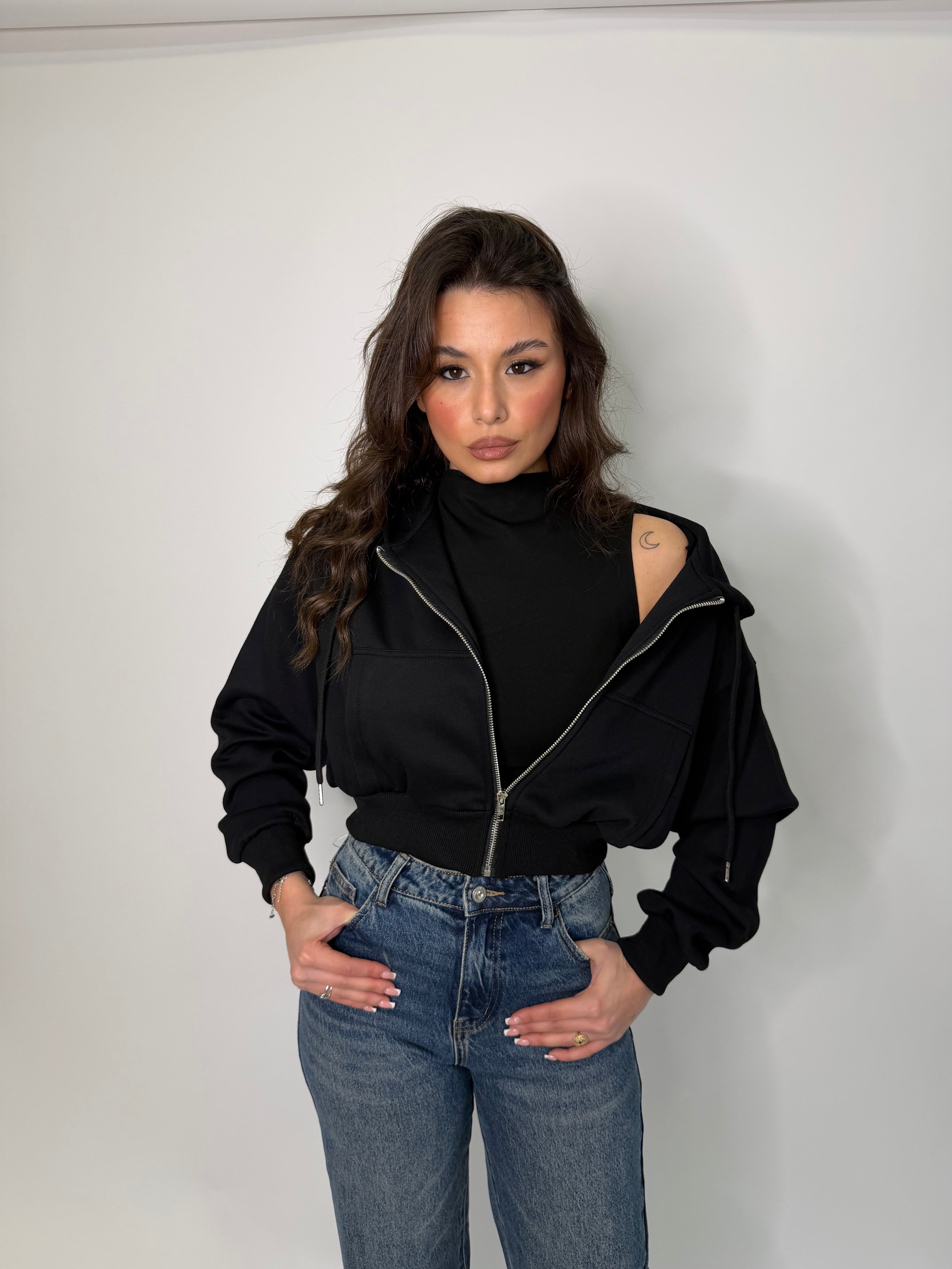 Felpa con cappuccio crop 7756