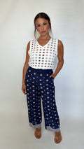 Pantaloni blu ricamati