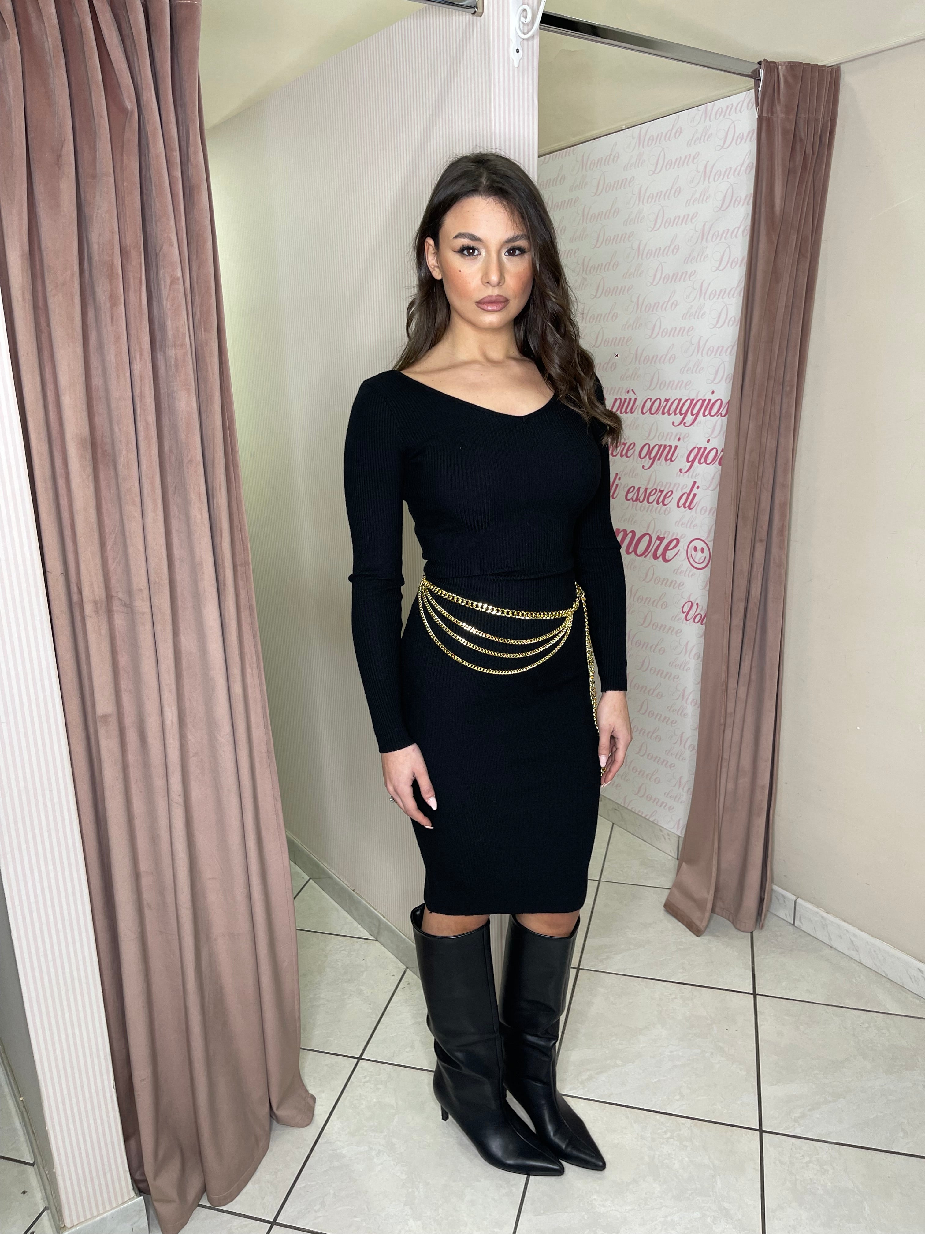 Vestito midi a costine nero