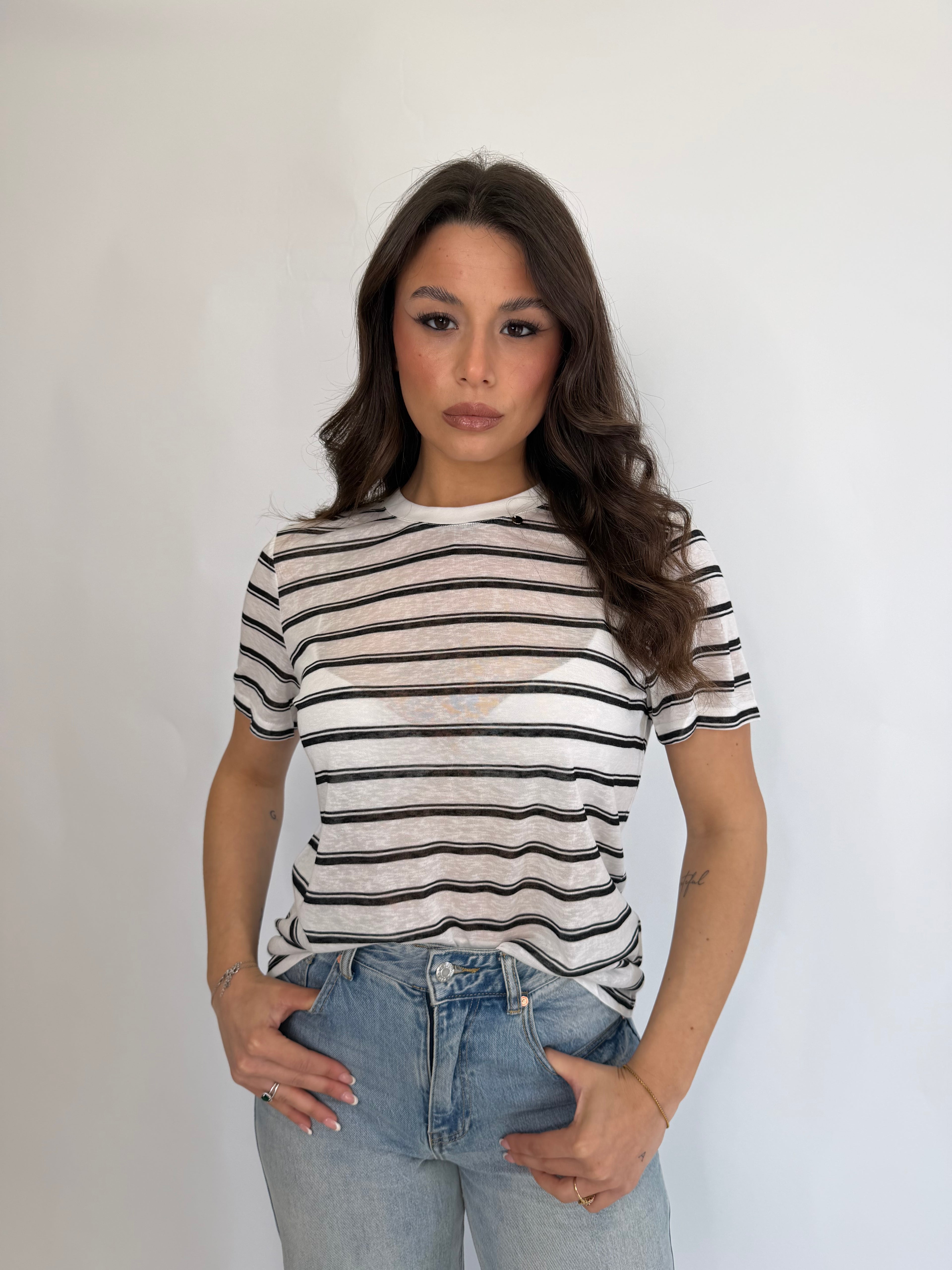T shirt semi velata a righe