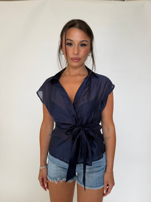 Camicia velata con fiocco