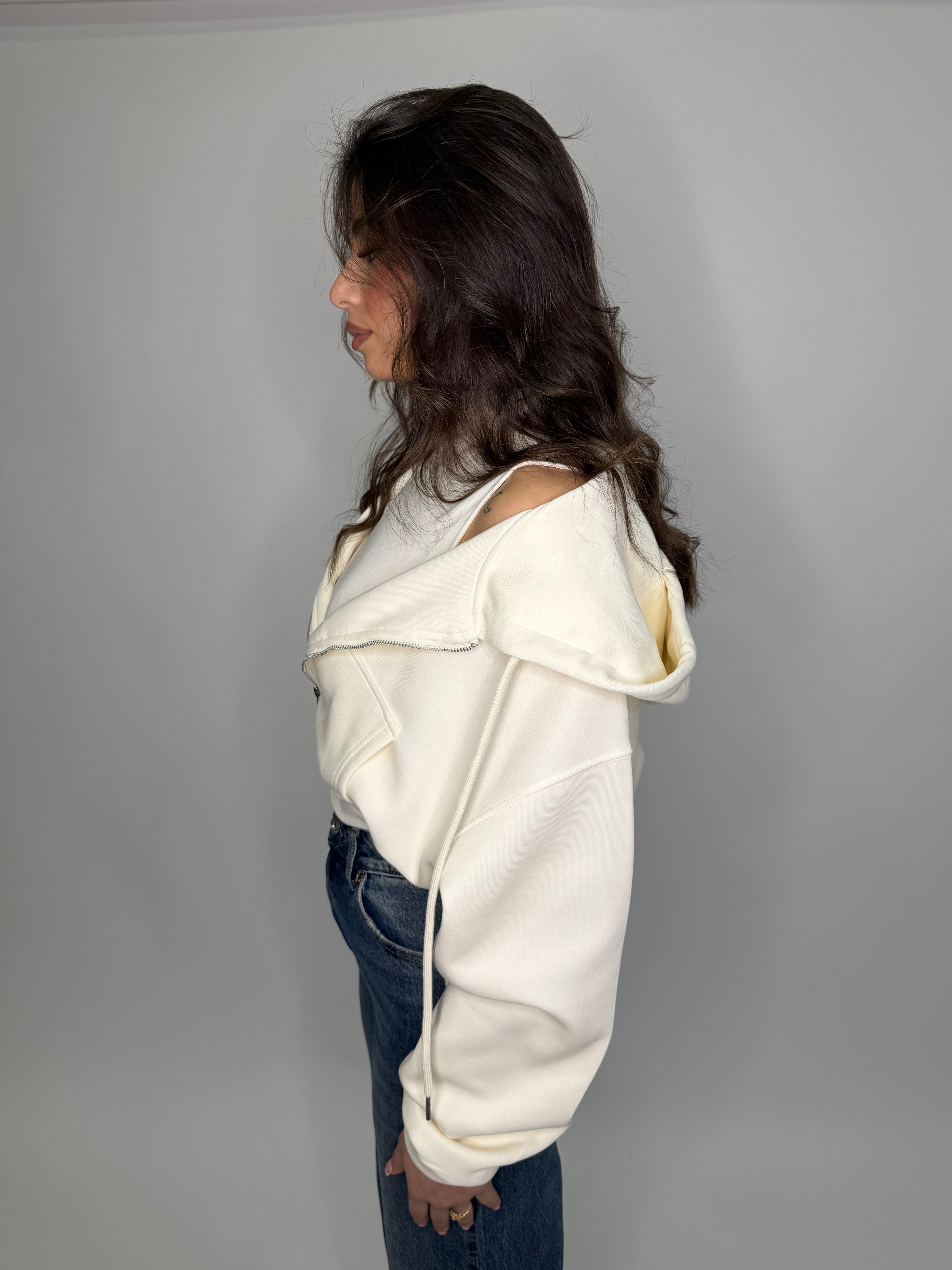 Felpa con cappuccio crop 7756